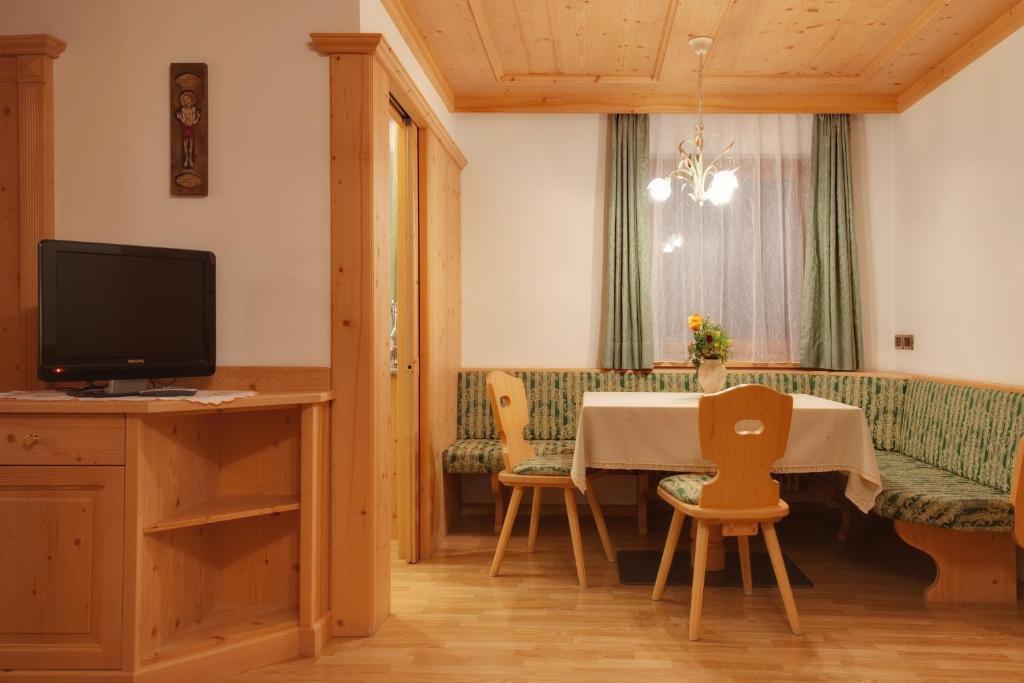 Residence Forcelles San Cassiano  Værelse billede