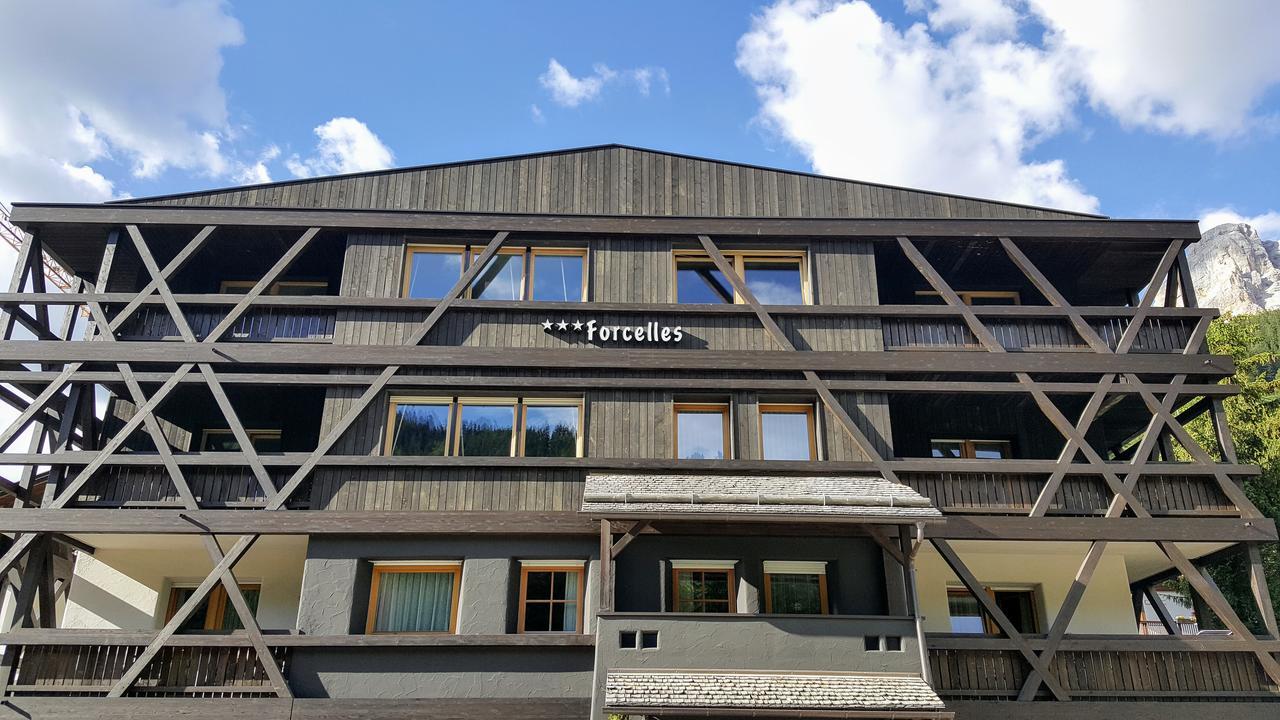 Residence Forcelles San Cassiano  Eksteriør billede